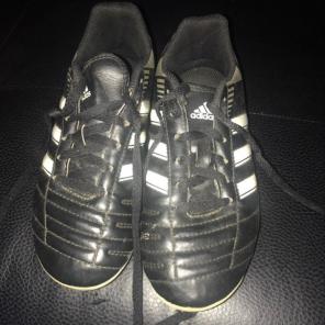 2 1/2 Adidas Soccer Shoes