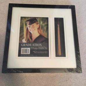 Graduation picture frame