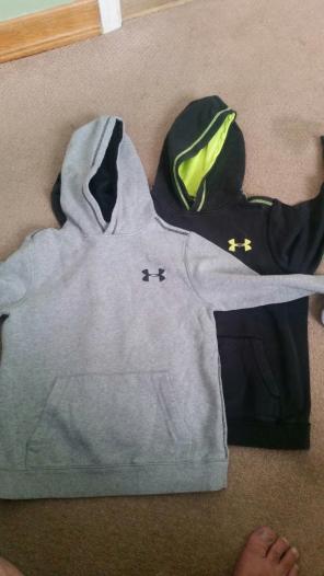 Under armour hooded pullovers