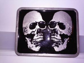 Steel skulls belt buckle