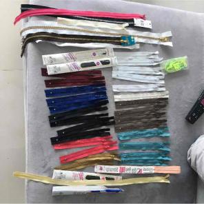 Zippers (40 pieces)