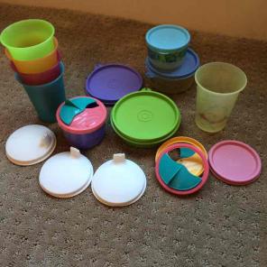 Tupperware kids lot