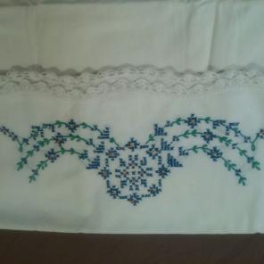Vintage Hand X Stiched Pillowcases Set