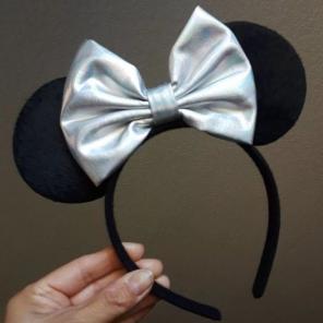 Mouse Ears / Metallic Silver Bow