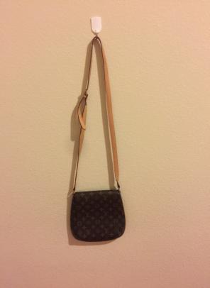 LOUIS VUITTON CROSSBODY