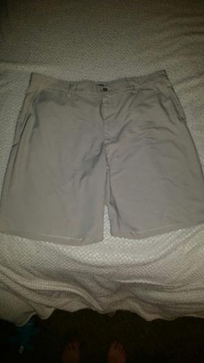 Men's IZOD shorts