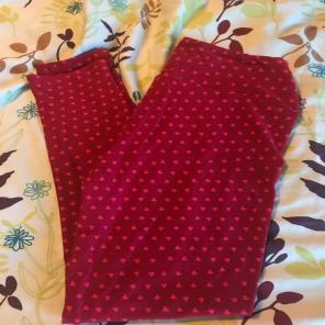 NWOT Lularoe OS Hearts Leggings