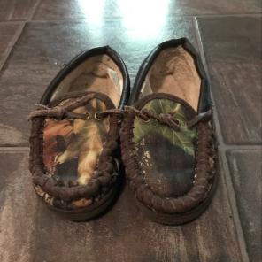 Size 12 Toddler Camo Sandals.