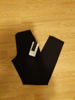 NWT Lululemon Simply Bare Un-tight Tight