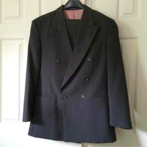Men's suit. *Price dropped*