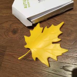Autumn Maple leaf yellow doorstop