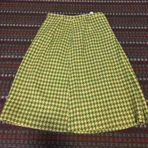 True vintage houndstooth 60s midi skirt