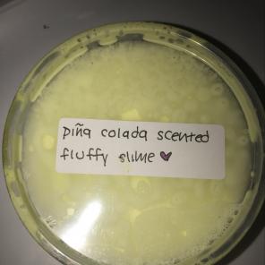 piña Colada Scented Fluffy Slime (8 oz)