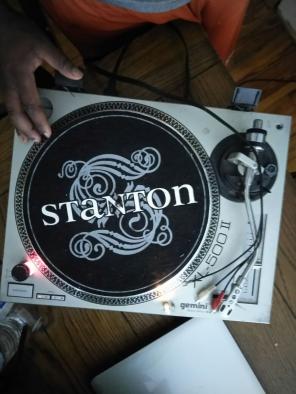 Stanton Solo turn table