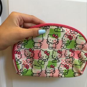 Hello Kitty Pouch