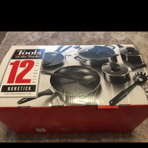 12 Piece Cookware Set