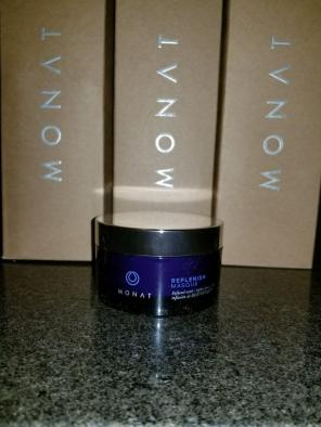 Monat replenish masque