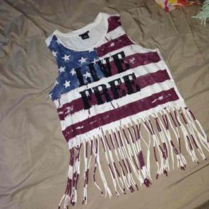 Live free crop top