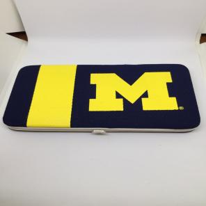 Michigan Wokver Women Mesh Wallet