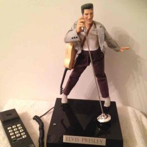 NWT Elvis Presley singing dancing phone