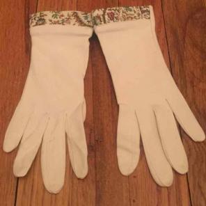 Vintage Embroidered White Gloves