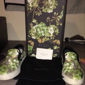 Gucci men's Bloom's Print Slip On Sneake