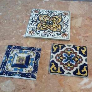 3 pieces of tile for decoration or use