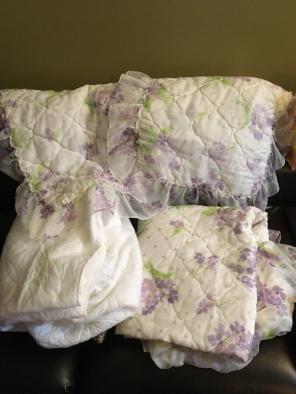 Twin Size Comforter - Purple/white