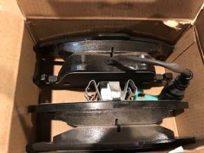 Volkswagen Passat Brake Pads & Rotors