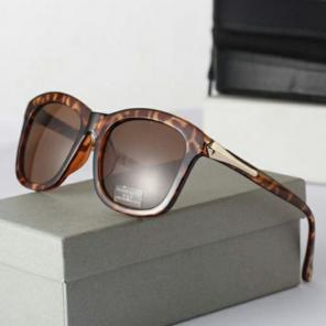 Celebrity-Style Sunglasses