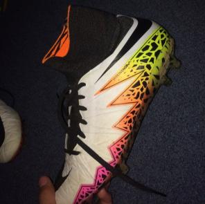 Rainbow Hypervenom phantom ll