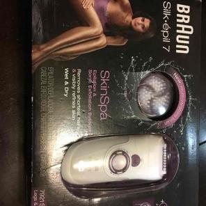 Epilator used twice. (Sensitive skin)