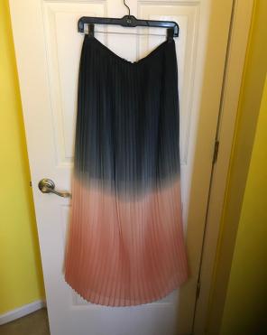 Ombré Pleated Long Skirt