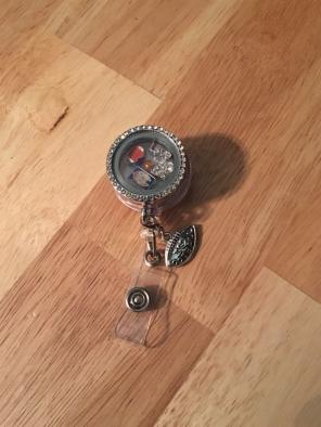 Chicago Bears Floating Charm Id Badge