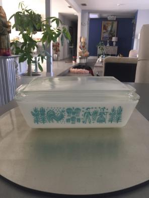 Pyrex Butterprint 0503 With Lid