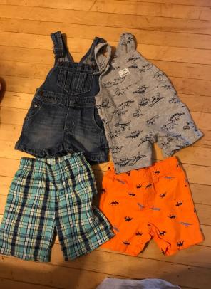 Boy Size 18 M 4 Items