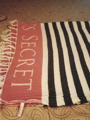 VS beach blanket
