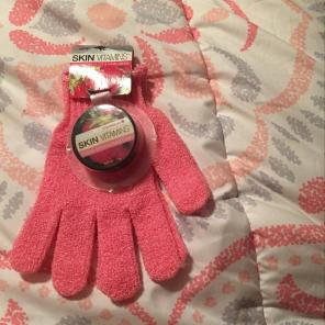 Exfoliating Gloves &cream