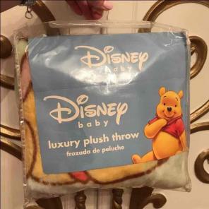 NIP Disney baby plush throw blanket Pooh