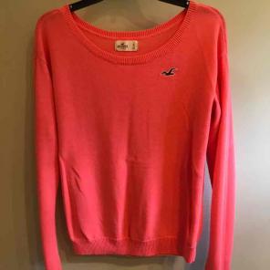 Long sleeve hollister sweater