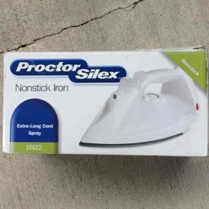 Steam Iron in box Proctor Silex