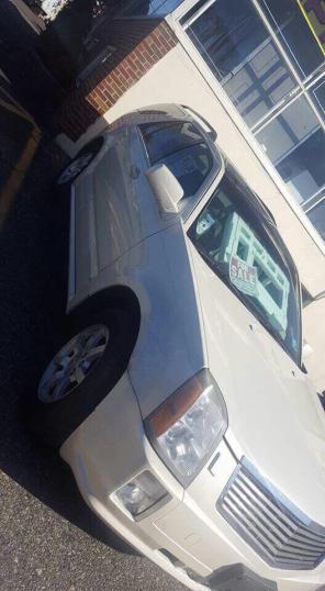 Cadillac 2005.