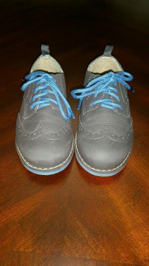 baby gap size 8 boys shoes