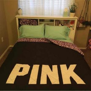 Vs Pink comforter
