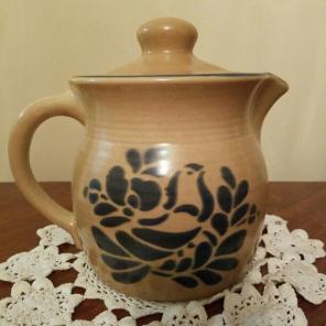 Pfaltzgraff "Folk Art" 40 oz. Tea Pot