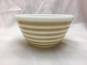 Pyrex Sandalwood Stripe 402 Mixing Bowl