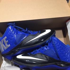 Nike Men's Cleats Size 9