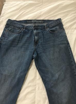 Old Navy Men’s Size 42 X 32 Jeans