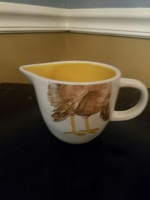 Rae Dunn creamer/small gravy