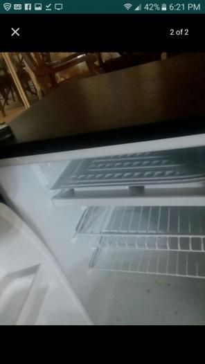 Mini fridge